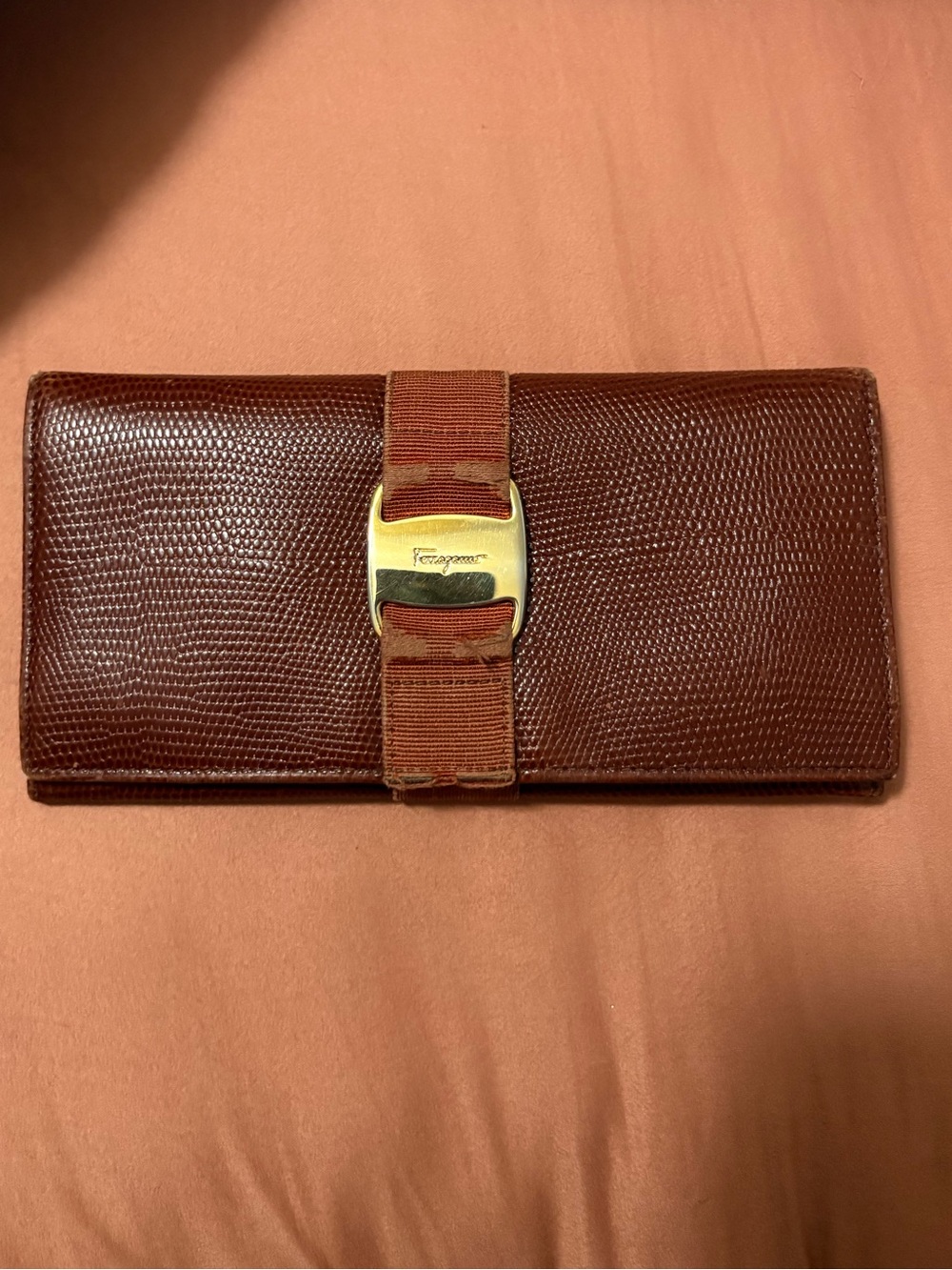 Salvatore Ferragamo Brown Textured Leather Wallet with Gold Gancini - Picture 3 of 12